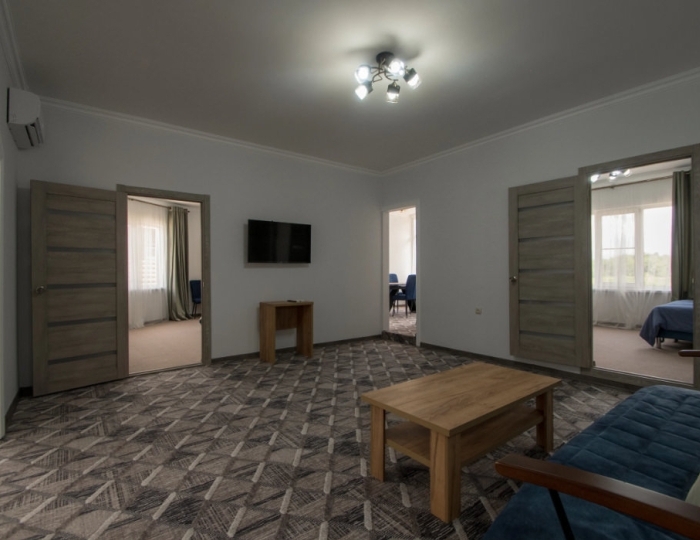 6-мест. гранд де люкс Родник - Отель Rodnik Village & Spa / Родник Вилледж & Спа Сухум