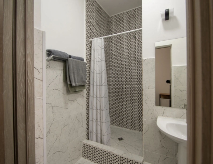 12-мест. хостел - Отель Rodnik Village & Spa / Родник Вилледж & Спа Сухум